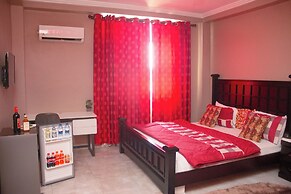 Thy Favour Hotel