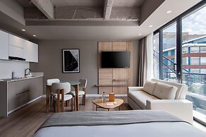 w Radiant 2BR w/ Marvelous Deco in Unicentro