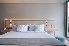 w Amazing Loft w/ Modern Balcony in Unicentro