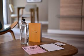 w Resplendent 1BR w Modern Balcony in Unicentro