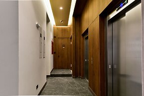 w Elegant 1BR w/ Great Deco in Unicentro