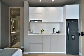 w Prestigious 2BR w/ Radiant Deco in Unicentro