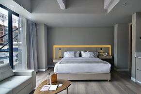 w Prestigious 2BR w/ Radiant Deco in Unicentro