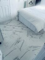 Cozy Studio Retreat in Mitcham