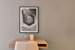 w Majestic 1BR w/ Superb Balcony in Unicentro