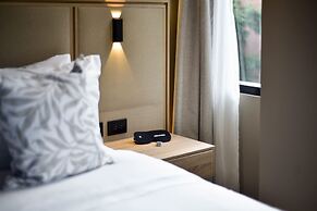 w Majestic 1BR w/ Superb Balcony in Unicentro