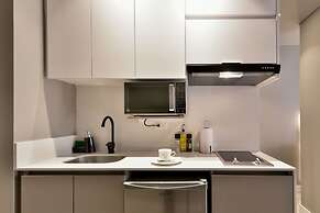 w Majestic 1BR w/ Superb Balcony in Unicentro