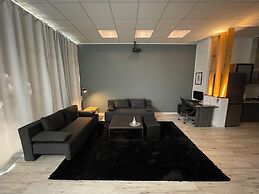 Cinema Zeus Studios - By Avelink