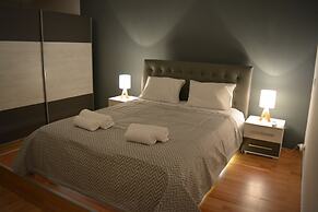 Cinema Zeus Studios - By Avelink