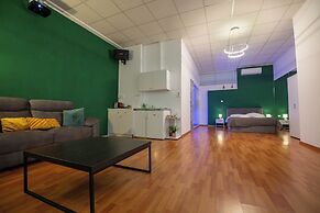 Cinema Zeus Studios - By Avelink