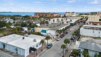 The Porch at Fort Pierce