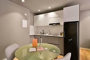 w Illustrious 1BR w/ Great Balcony in Unicentro