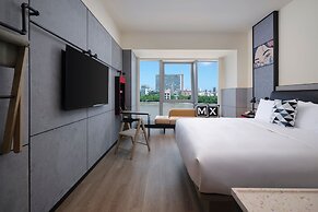 Moxy Ningbo Old Bund