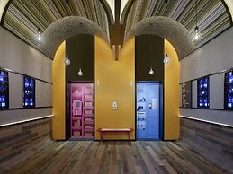 Moxy Ningbo Old Bund