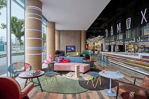 Moxy Ningbo Old Bund