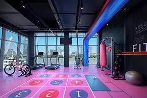 Moxy Ningbo Old Bund