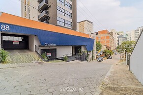 RUP Studios Equipados em Prédio Piscina