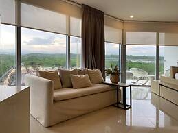 w Majestic 1BR w AC in Sunny Cartagena