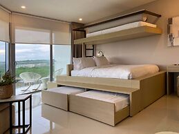 w Majestic 1BR w AC in Sunny Cartagena