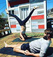 Bon Paul & Sharky's Hostel