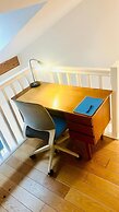 One bedroom flat near train station