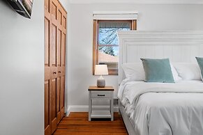 Crystal Lake Clubhouse