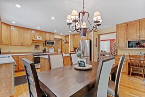 North Oaks Estate