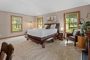 North Oaks Estate