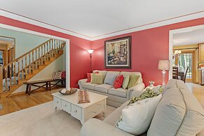 North Oaks Estate