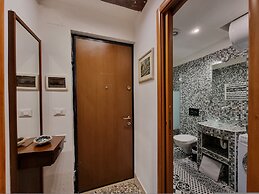 Gesuiti - Cozy and Central Apartment