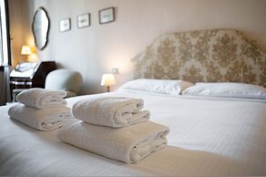 Gorgeous Apartment Behind St Mark Square