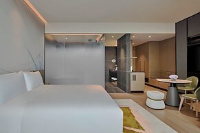 Crowne Plaza Shanghai Snow World by IHG