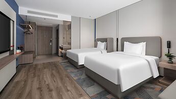 Holiday Inn Express Qingdao Hongdao Station by IHG