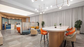 Holiday Inn Express Qingdao Hongdao Station by IHG