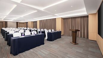 Holiday Inn Express Qingdao Hongdao Station by IHG