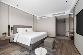 Holiday Inn Express Qingdao Hongdao Station by IHG
