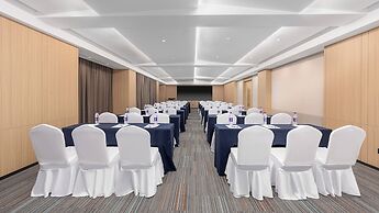 Holiday Inn Express Qingdao Hongdao Station by IHG