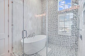 The Pool House 315 HI