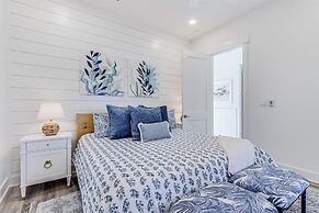 The Pool House 315 HI