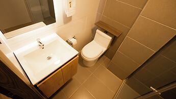 Edificio Malú 777 by Wellcome