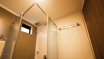 Edificio Malú 777 by Wellcome