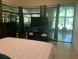 Beachfront House Punta uva