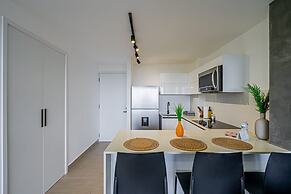 w Elegant 1BR With Balcony in San Francisco