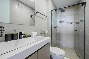 w Elegant 1BR With Balcony in San Francisco
