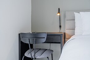 w Elegant 1BR With Balcony in San Francisco