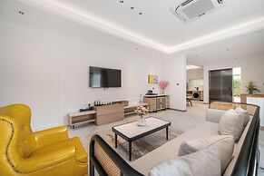 Argo Pattaya Resort and Villas