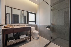 Argo Pattaya Resort and Villas