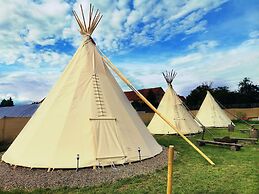 Teepee Camp Lounky