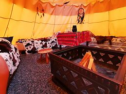 Teepee Camp Lounky