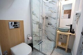 Cunda Mahmut Bey Konağı